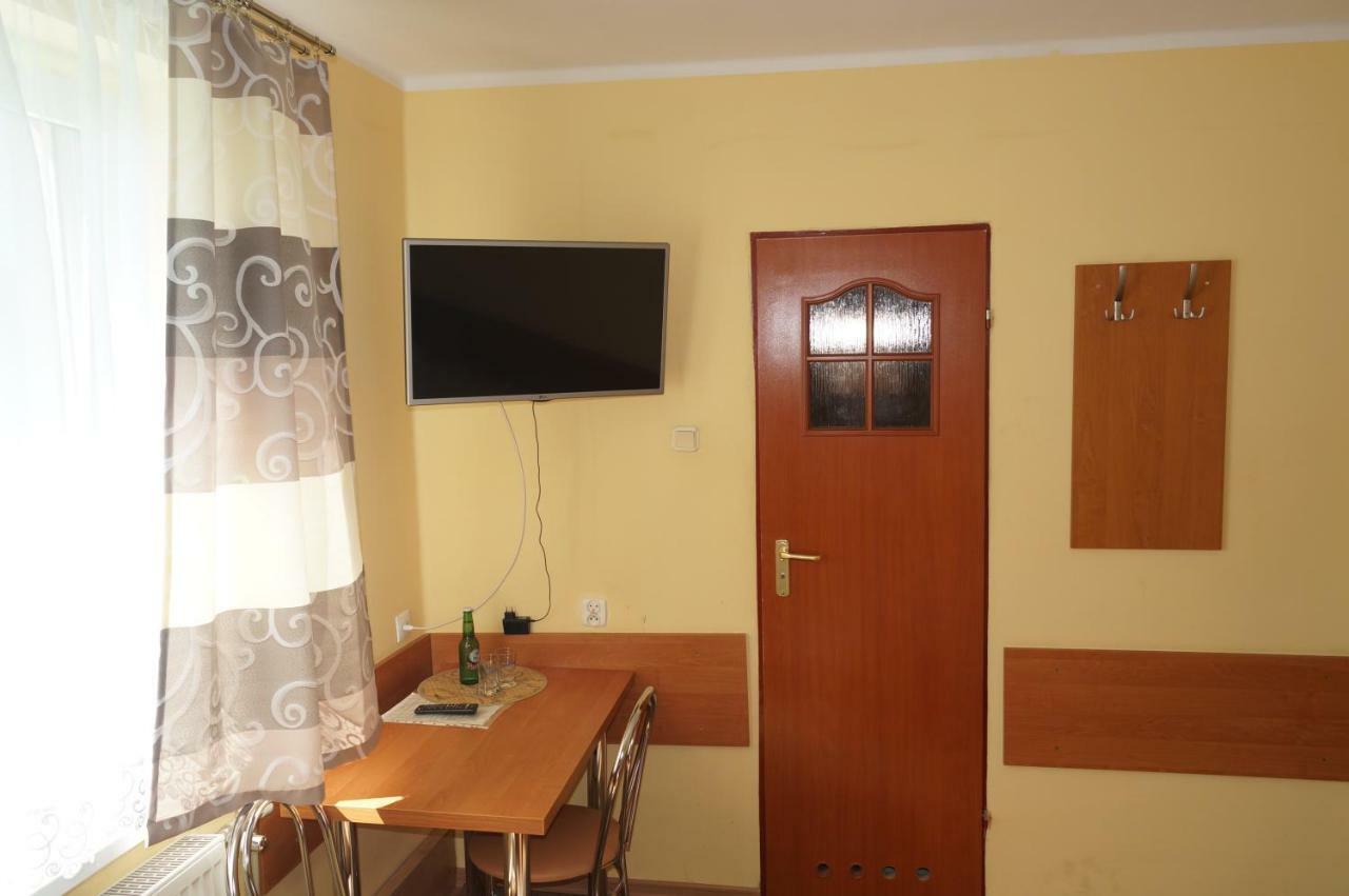 Hotel-Restauracja-Bar Rudka Островець-Свентокшиський Екстер'єр фото