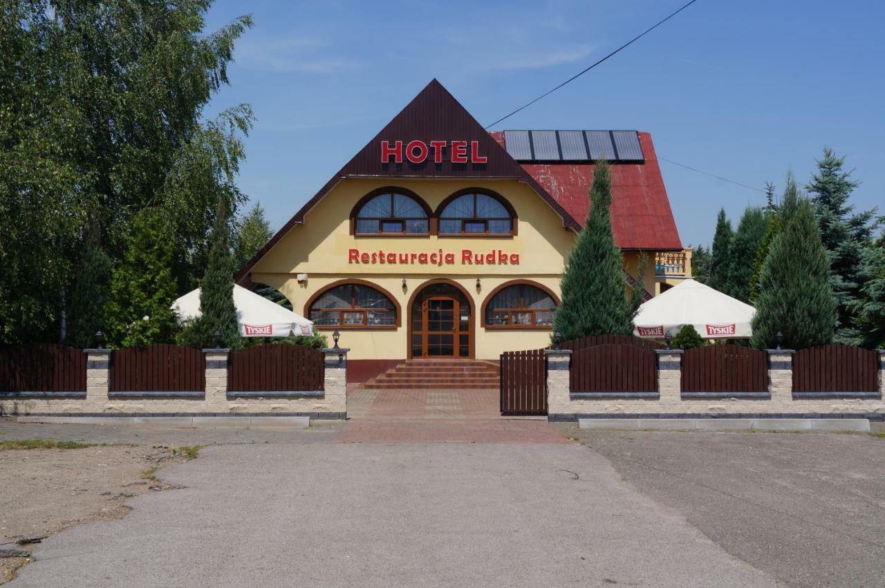 Hotel-Restauracja-Bar Rudka Островець-Свентокшиський Екстер'єр фото