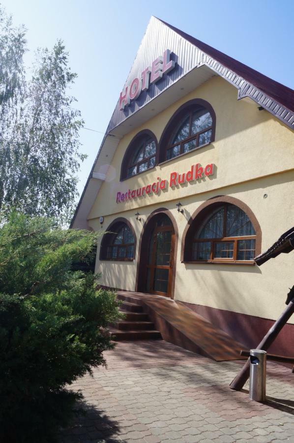Hotel-Restauracja-Bar Rudka Островець-Свентокшиський Екстер'єр фото