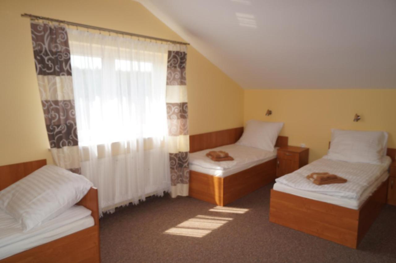 Hotel-Restauracja-Bar Rudka Островець-Свентокшиський Екстер'єр фото