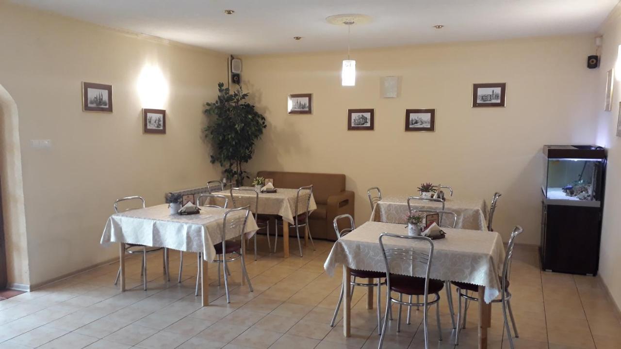 Hotel-Restauracja-Bar Rudka Островець-Свентокшиський Екстер'єр фото